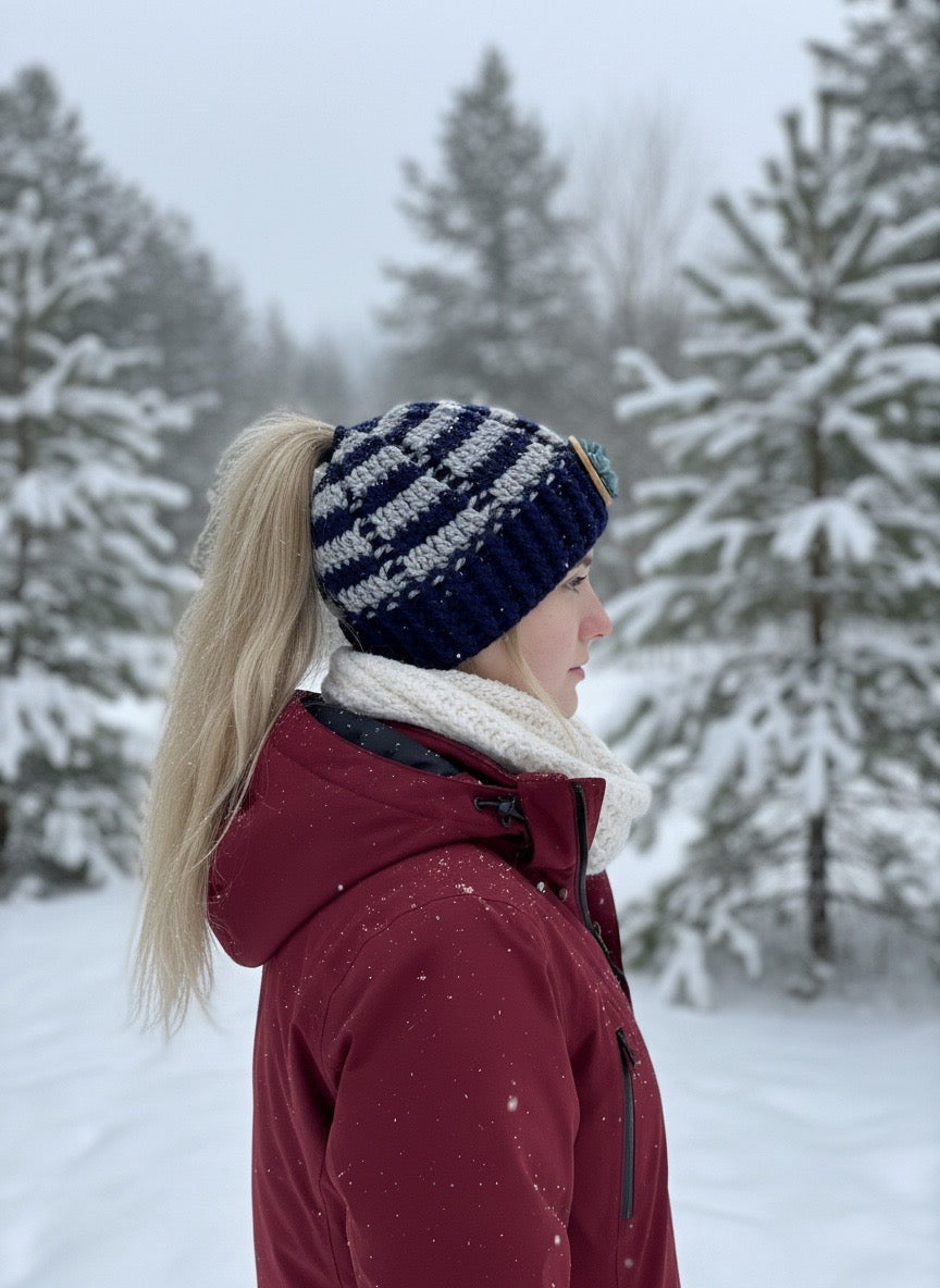 Tuque à trous pour la queue de cheval