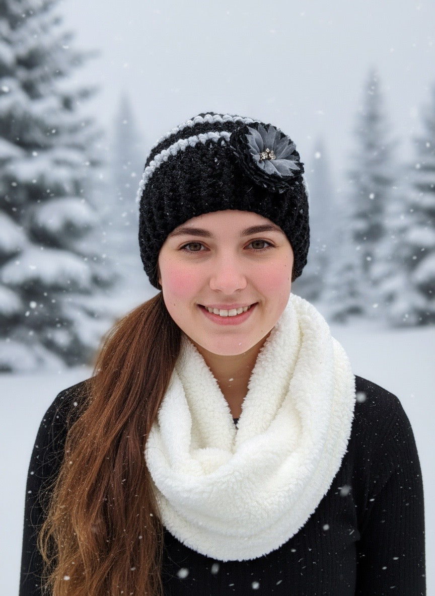 Tuque à trous pour la queue de cheval